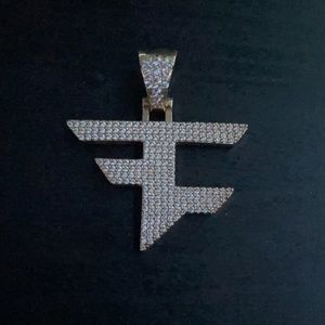 FaZe Clan Gold Pendant Chain